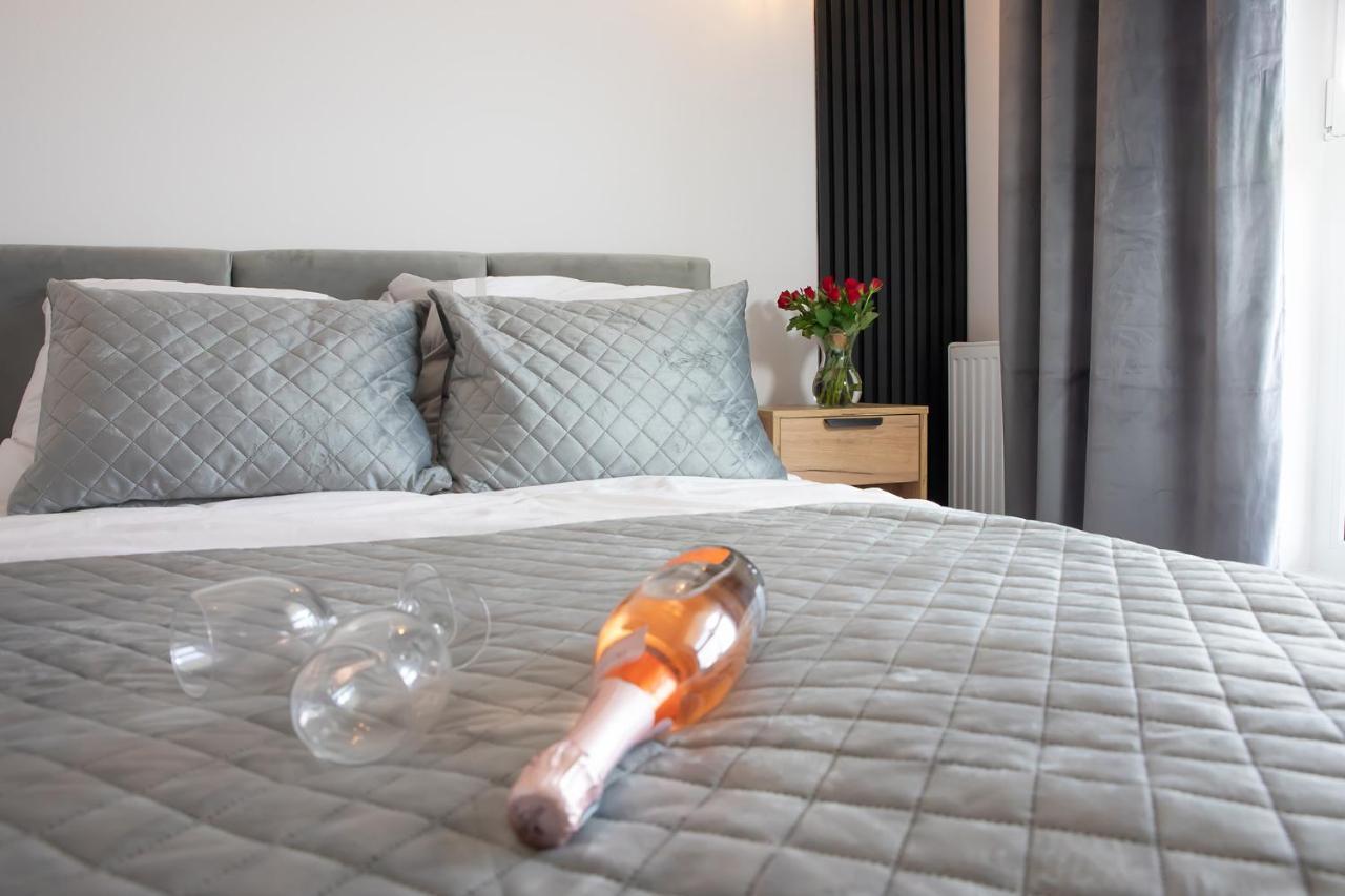 Luxus Apartament Bella Apartment Gdynia Bagian luar foto